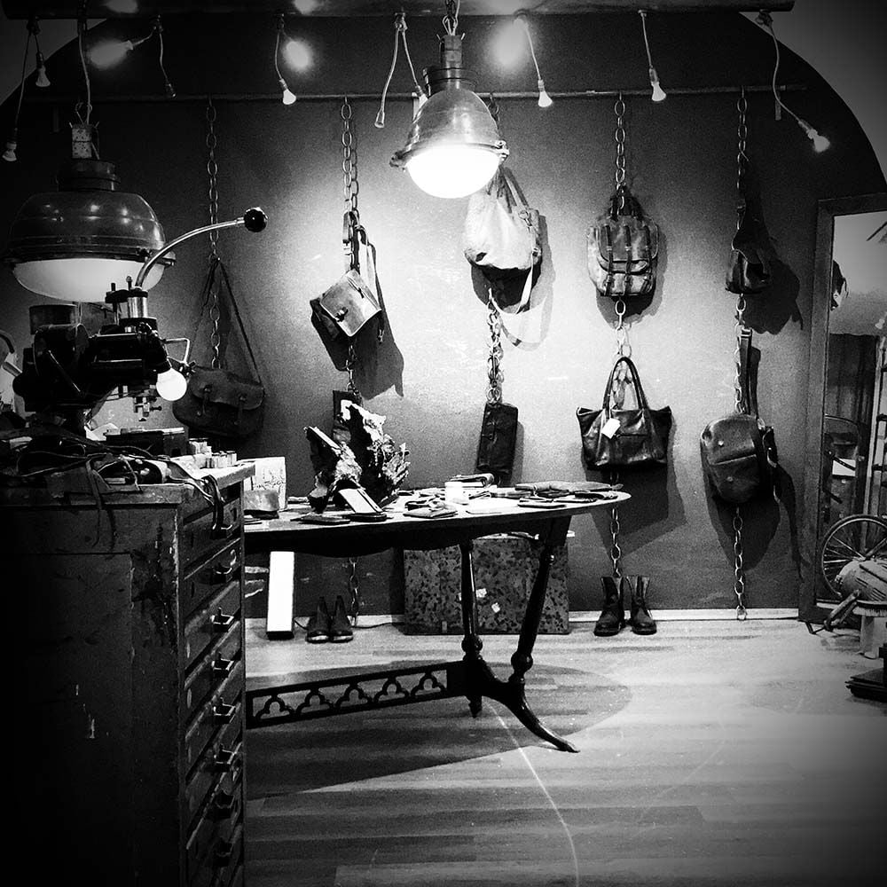 Showroom Nicola Meyer Bw Showroom Nicola Meyer Bw
